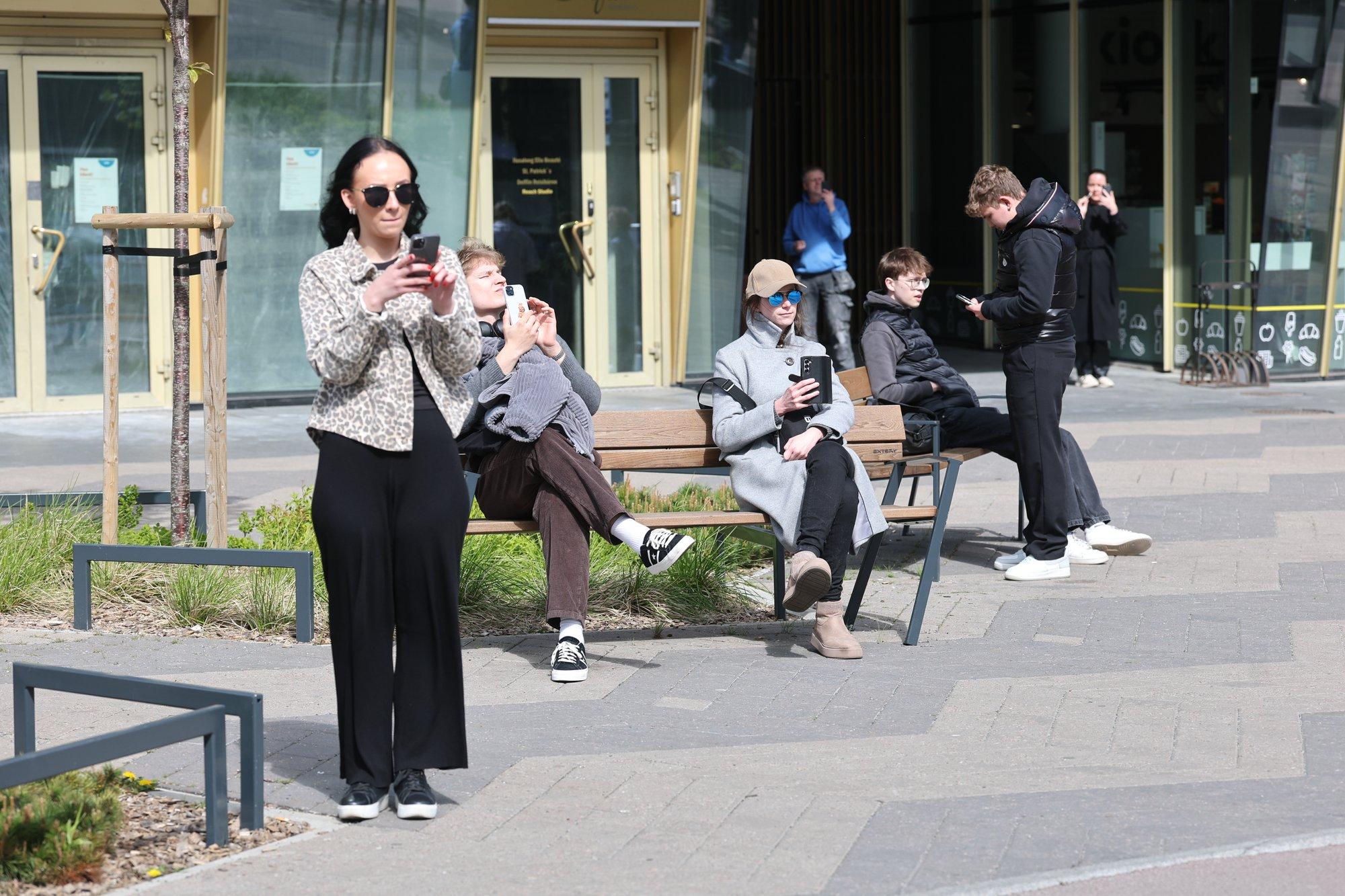 VIDEO | „Natukene hirmutav oli küll“. Kuidas reageerisid tallinlased ohusireenide katsetusele?