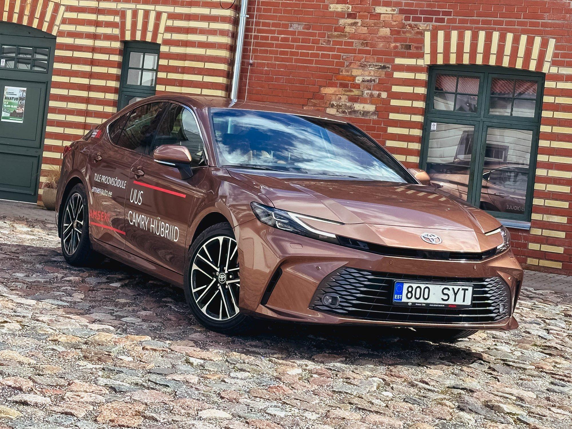 PROOVISÕIT | Toyota Camry: odavam ja mõistlikum kui Lexus?