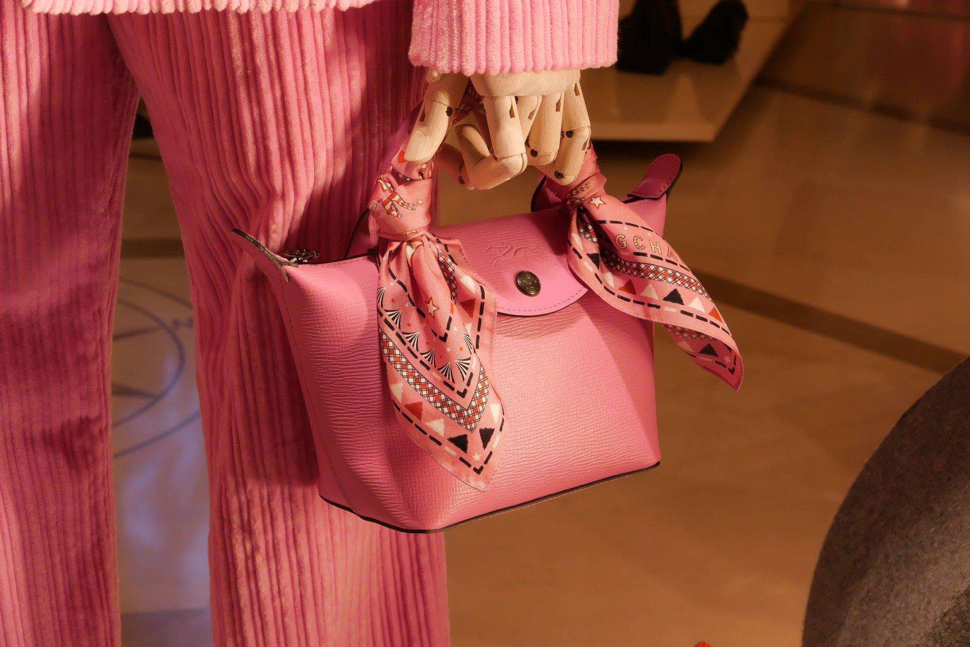 FOTOD | Aegumatu ja trendikas prantslannade lemmik! Käekott, mis võiks kuuluda iga naise kollektsiooni