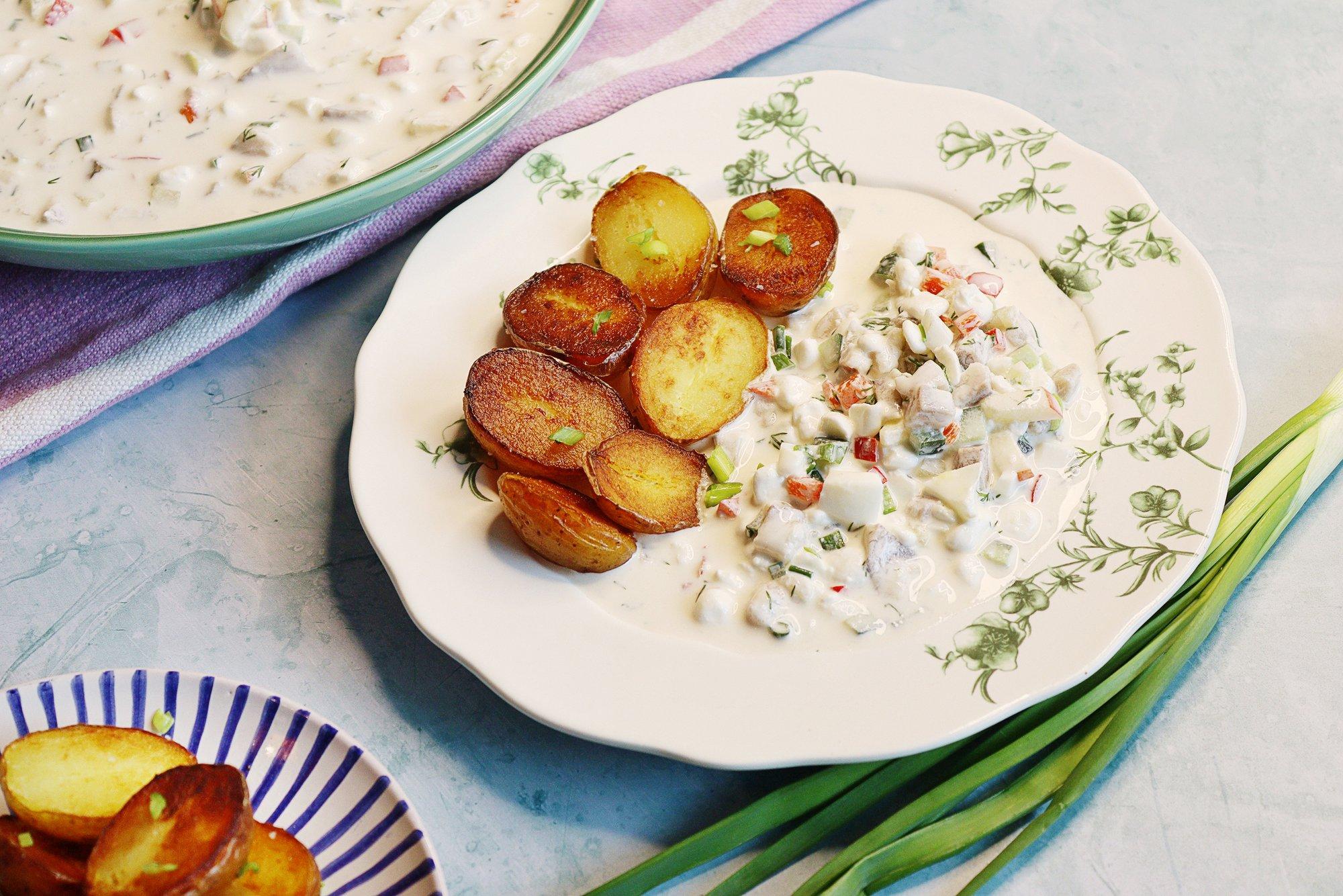 Ehe suutäis, millest saab kõht täis ilma, et rasket tunnet peale tuleks: heeringakaste keedetud kartulitega