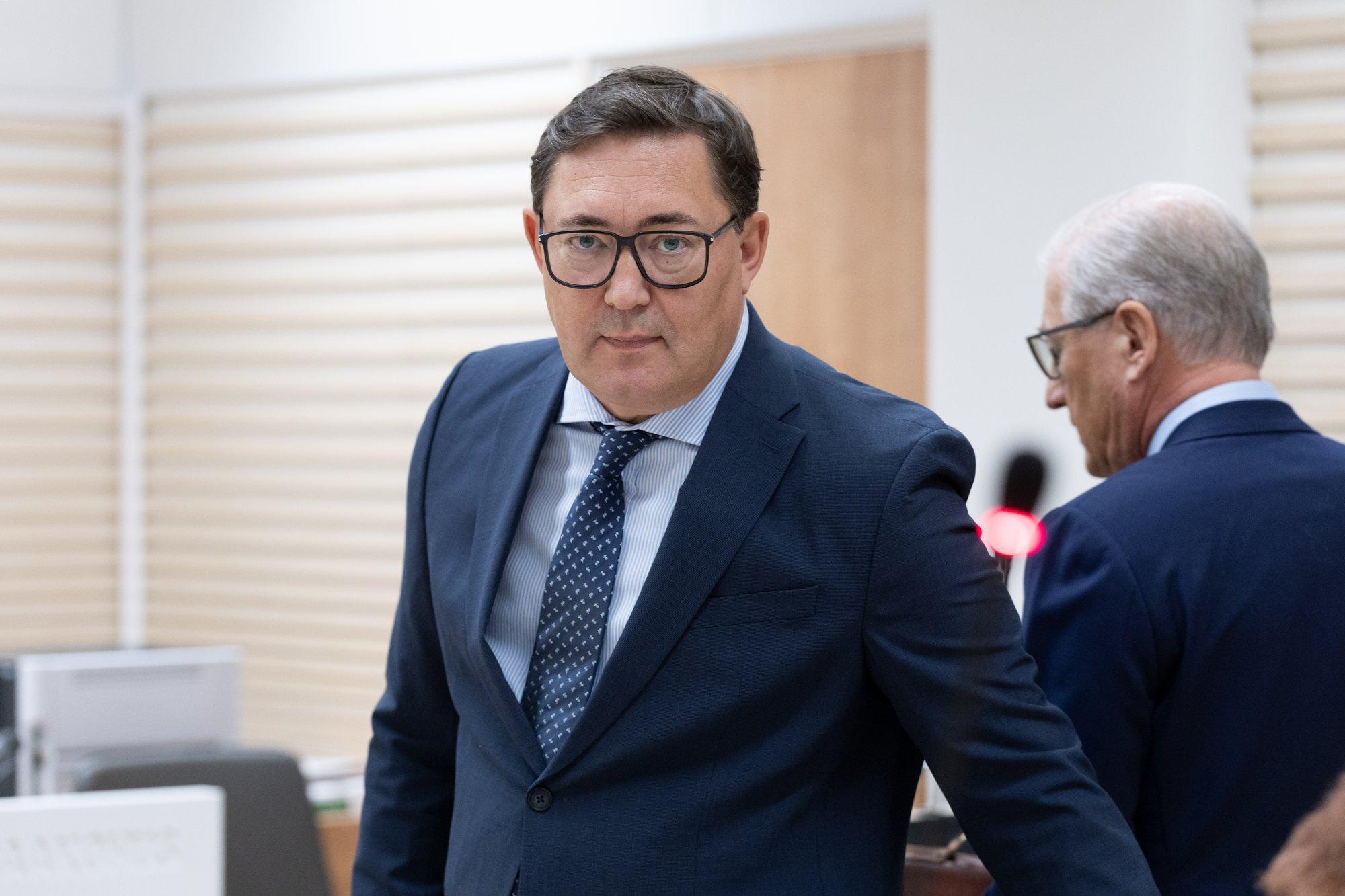 Must stsenaarium miljoneid liigutanud ärimehe jaoks: riik võtaks kalli eramu ära ja ta ise pistetaks vangi