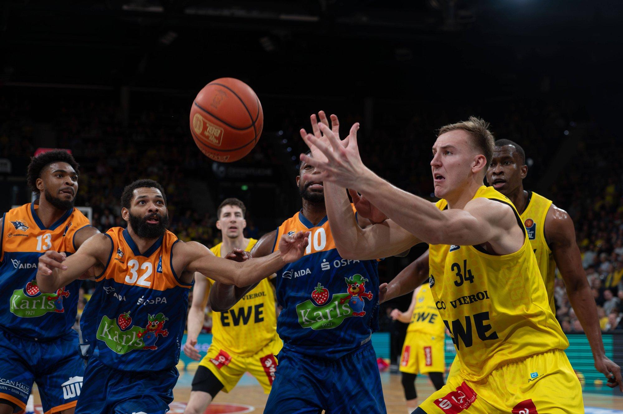 Konontšuk ja Oldenburg olid liiga punase laterna vastu suurtes raskustes