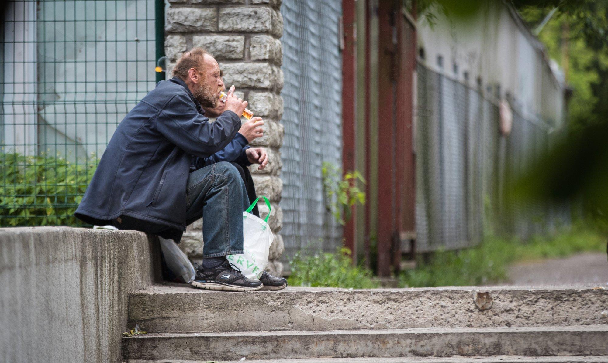 FOOKUS | Anu Kivi: alkoholisõltuvus ei võrdu „poe taga sumisevaid joodikud“!