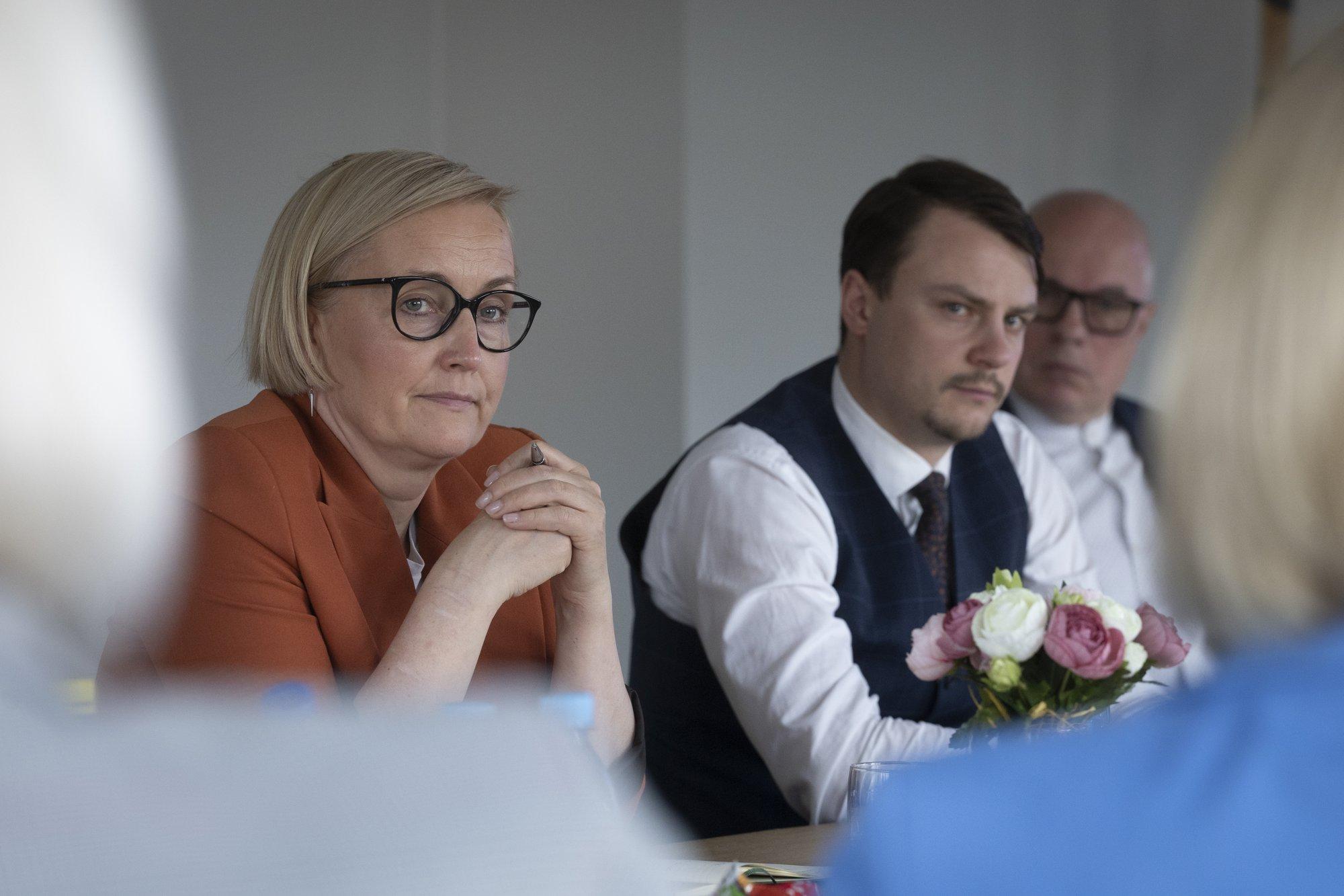 „Lapsed nutavad, lahkuvad tundidest.“ Vene koolidele oli esimene eestikeelsele õppele ülemineku aasta vaevaline