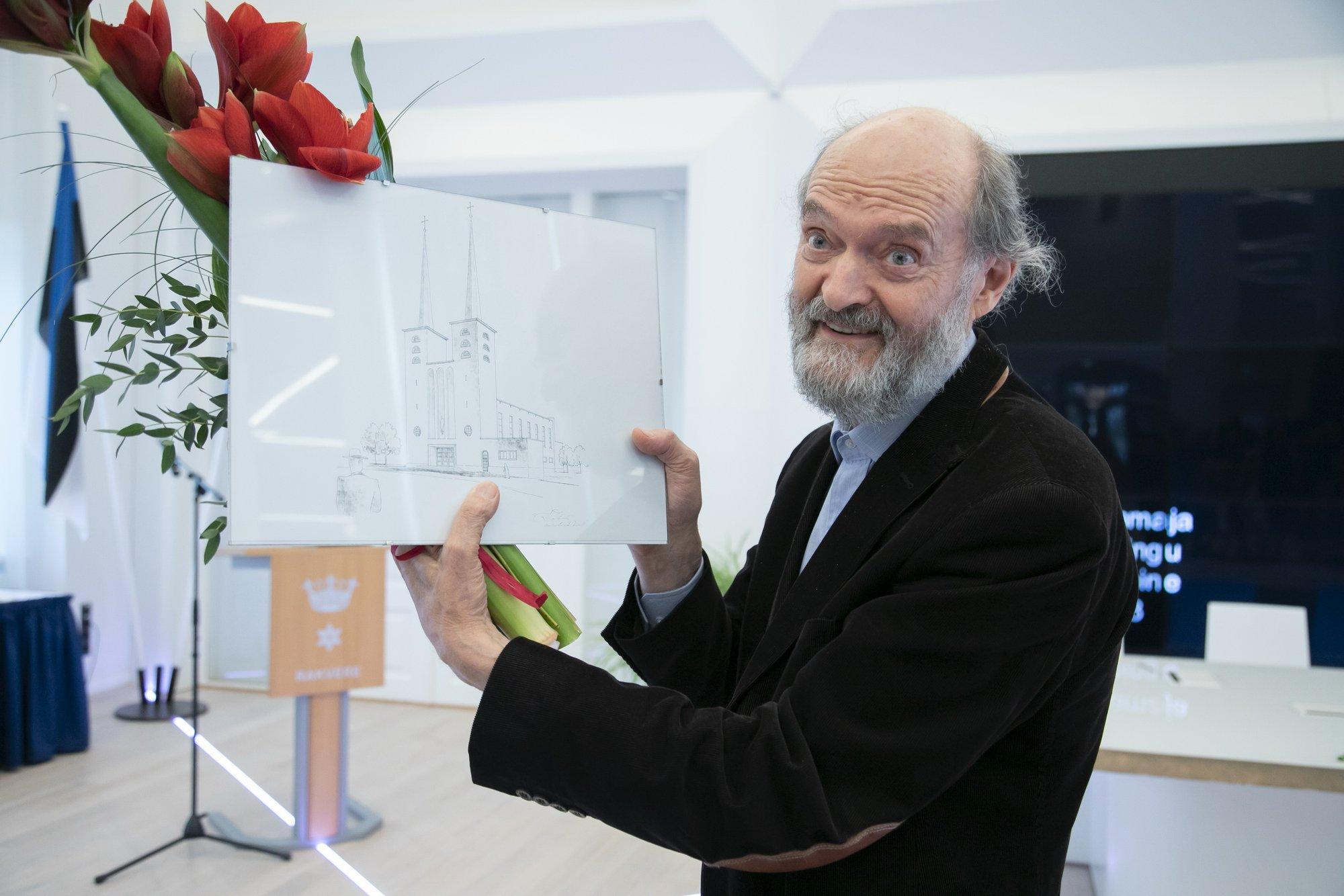 Raul Rebane: Ukuaru nimi on Pärdi ja tema perekonna poolt kooskõlastatud. Ja punkt