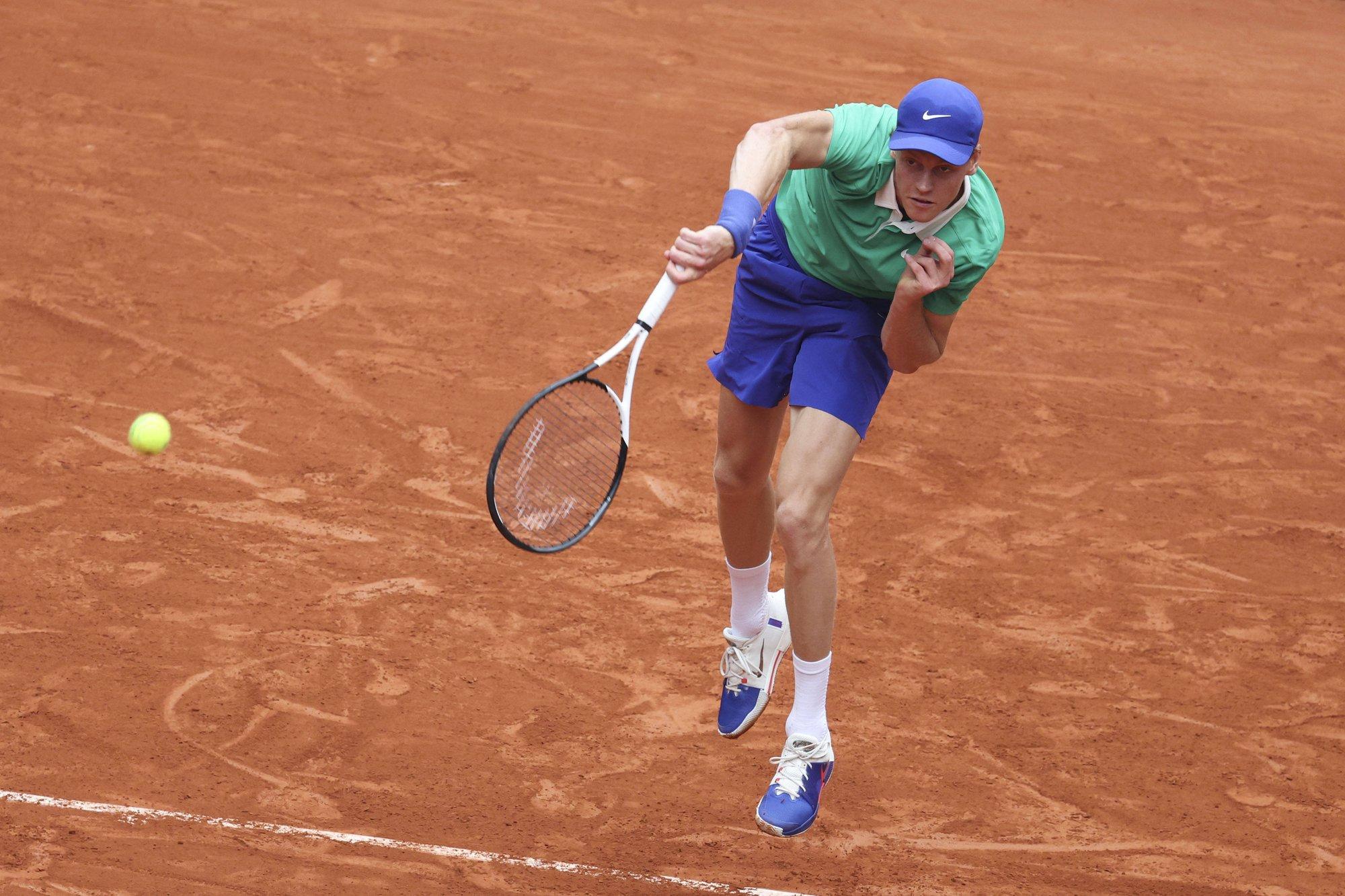 Jannik Sinner jõudis purustava võiduga Prantsusmaa lahtiste kaheksandikfinaali