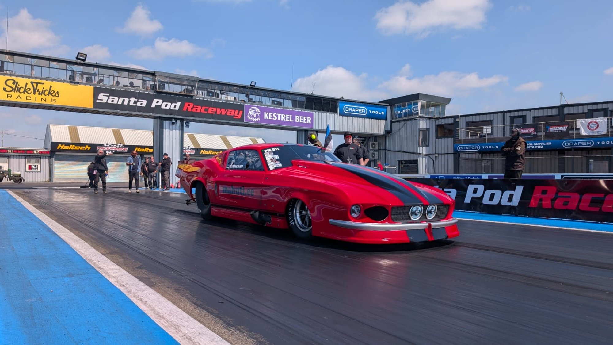 Kiirendusspordi EMiks valmistuv Arnover võidutses Inglismaal