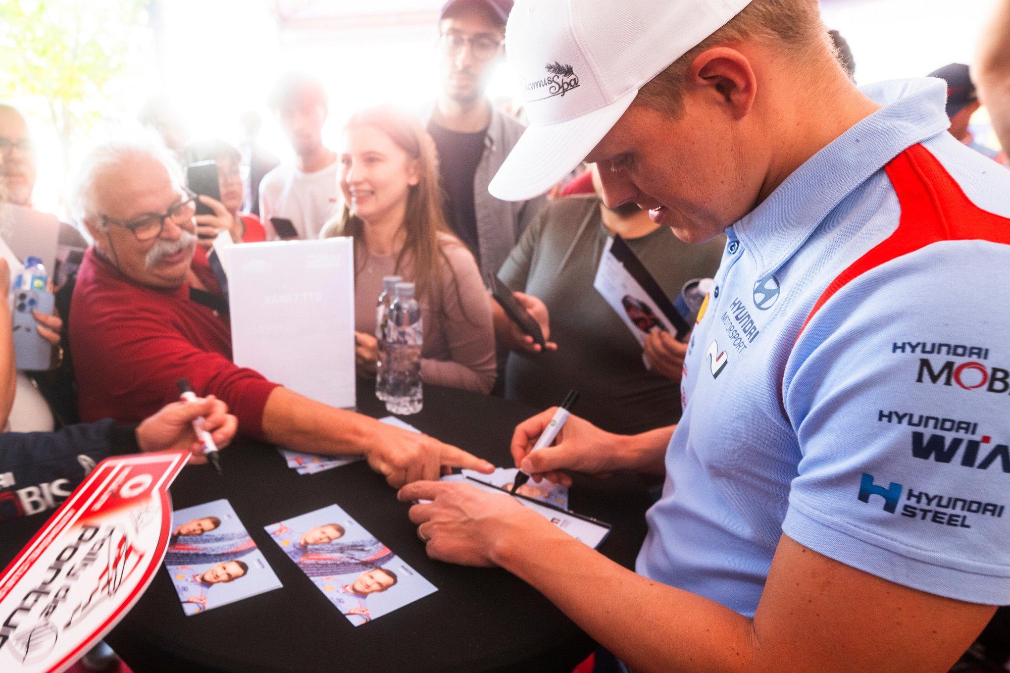 Reede viimase ringi eel juhtiv Tänak: tegime hommikul kaks väga head katset, seejärel pole hoogu olnud