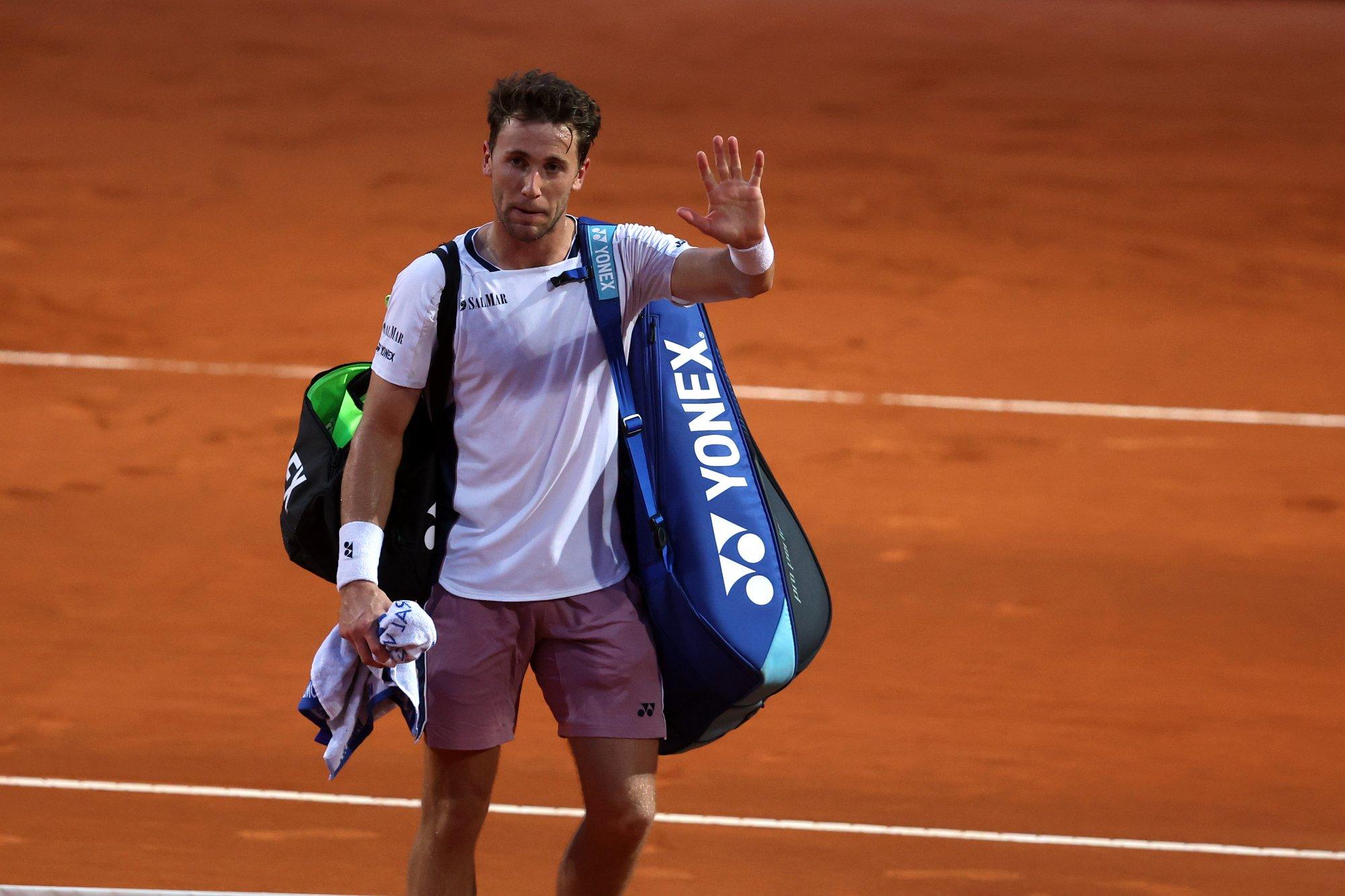 Esireket Sinner häbistas kodupubliku ees äsja tippturniiri võitnud Ruudi