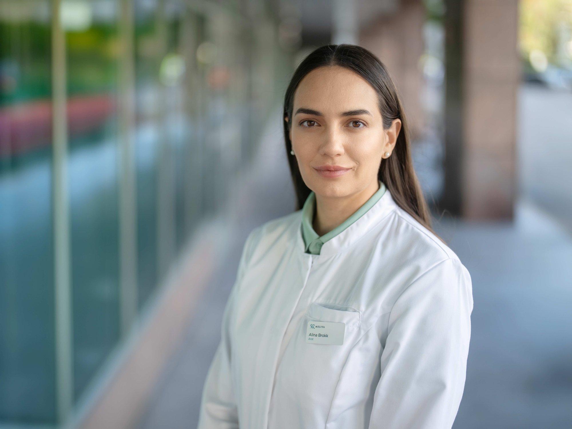 Nahaarst: punane nahk ei ole loomulik osa päevitumisest, vaid märk päikesekahjustusest. Kuidas melanoomi riski maandada?