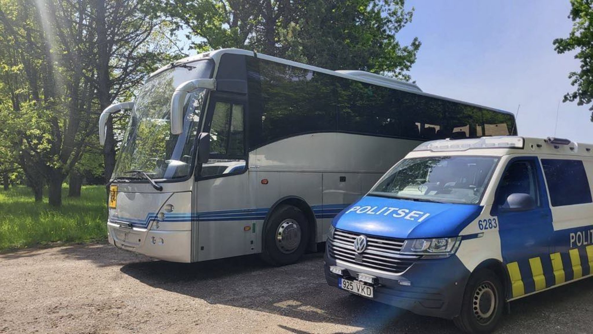 Tartumaal avastati koolilapsi vedanud bussijuhil ligi promilline joove