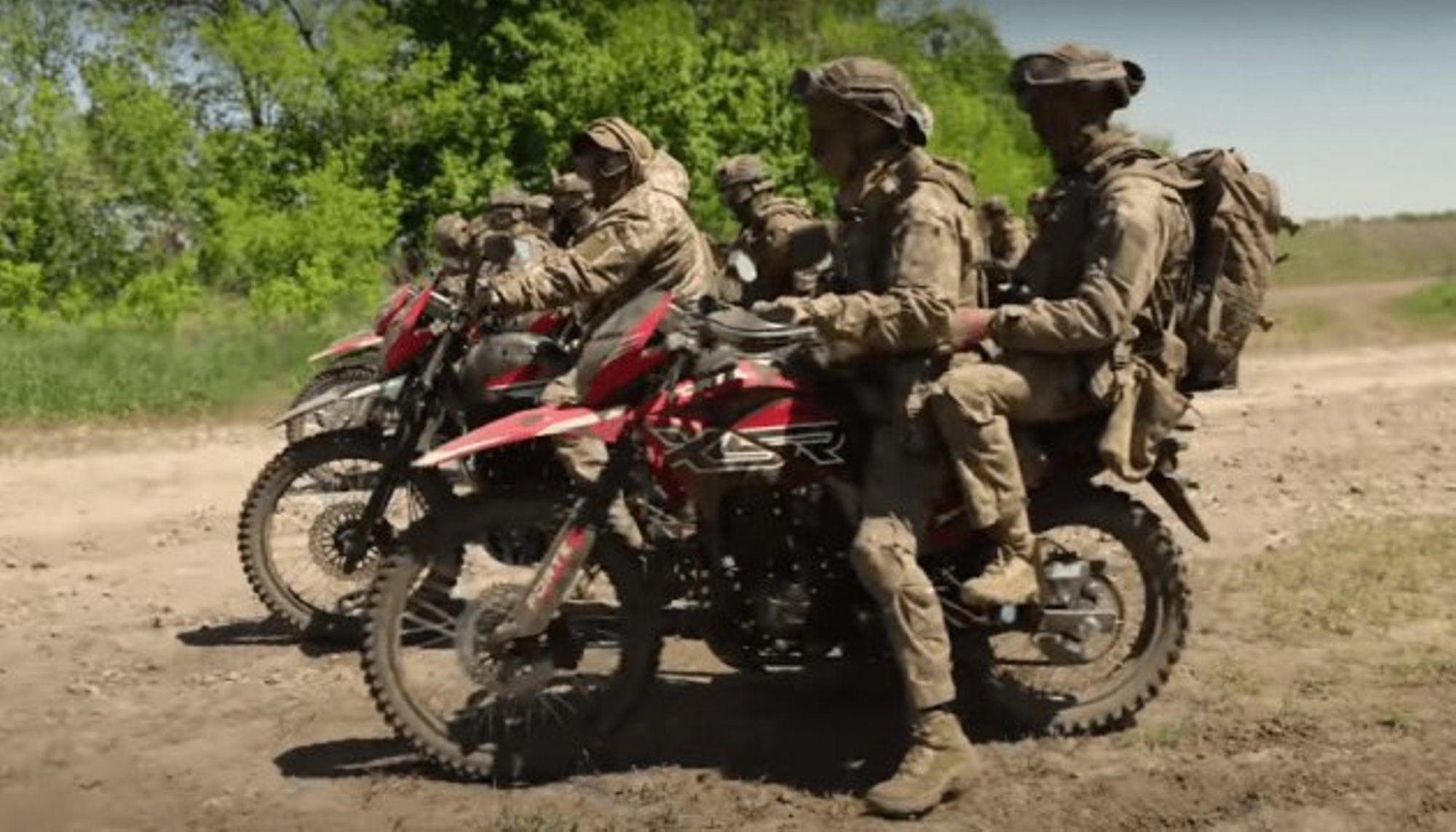 VASTASSEIS | Kas Vene armee „motoratsavägi“ on enesetapjad või 21. sajandi tiivulised husaarid?