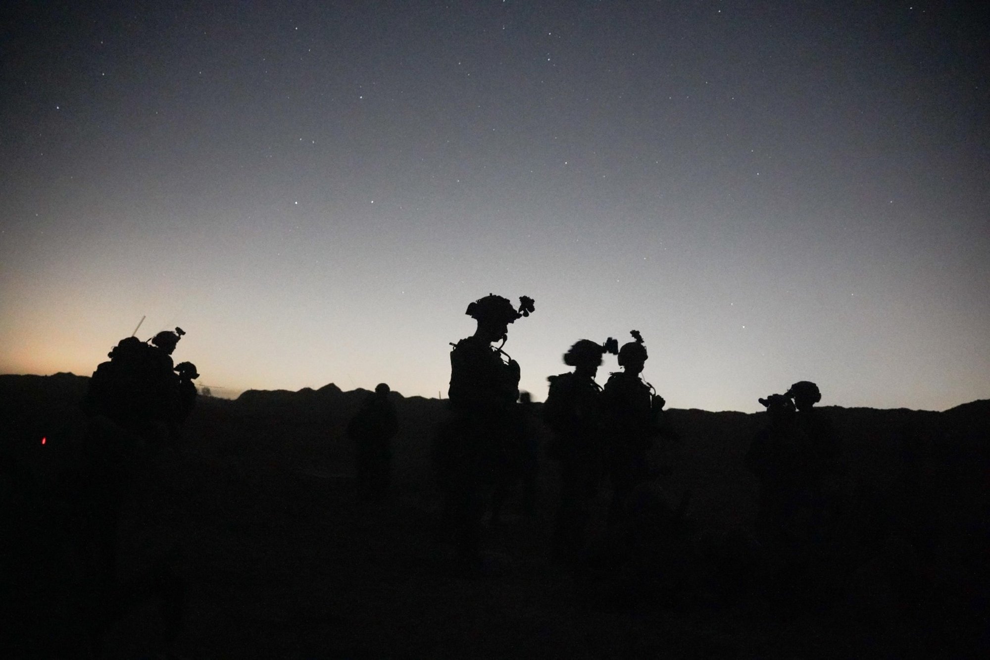 Iisrael relvastab Hamasiga konkureerivaid Gaza rühmitusi