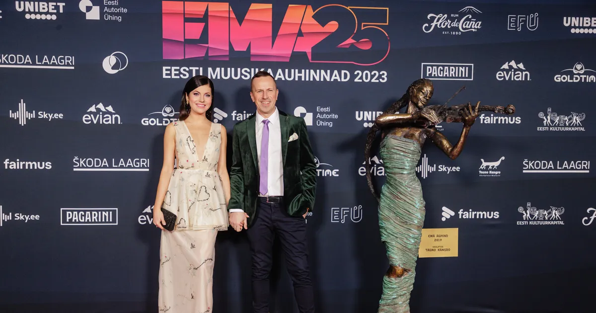 MUINASJUTULISED KAADRID ⟩ «Mul on mees, kes võtab mu lausa kaks korda naiseks!» Birgit ja Indrek Sarrap tähistasid pulma-aastapäeva erilisel moel