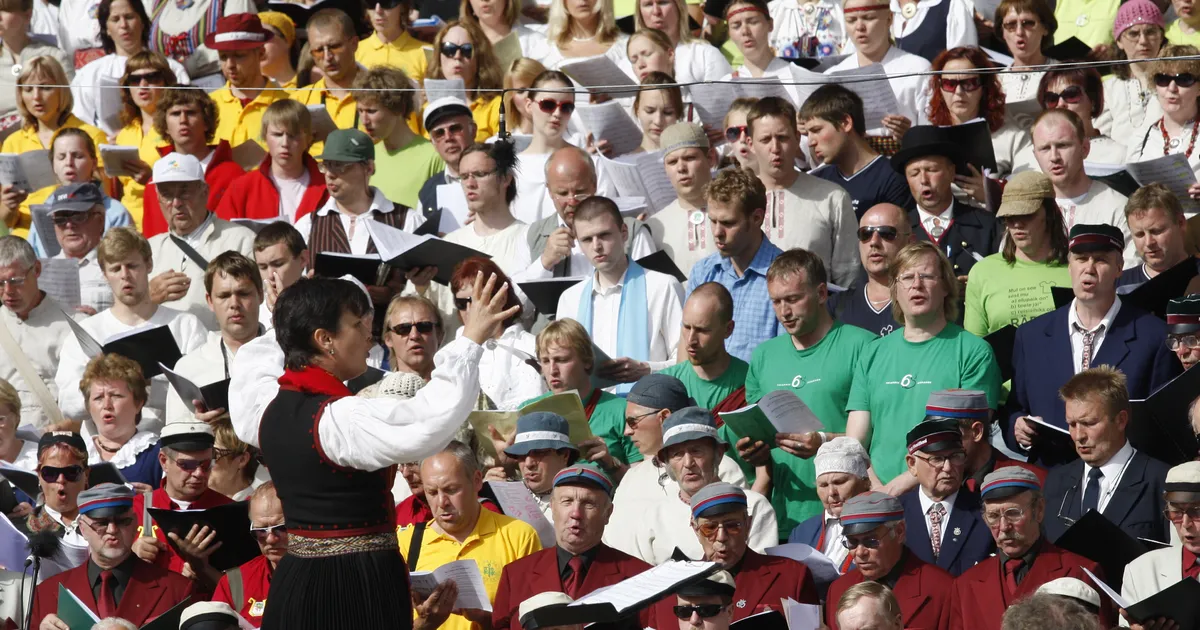 UUDNE LÄHENEMINE ⟩ Laulupeo avakontserti täiendab pildikeel