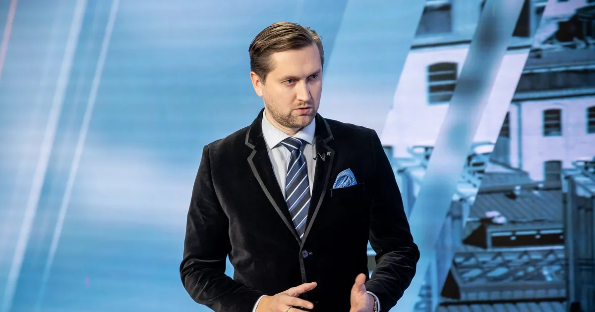 JAAK MADISON ⟩ E-valimised tuleks peatada