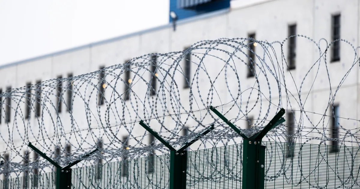 Justiitsminister Pakosta: kõige keerulisem oli saada Rootsiga kokkulepet, kas välisvangil lubada Tartu vanglas suitsetada