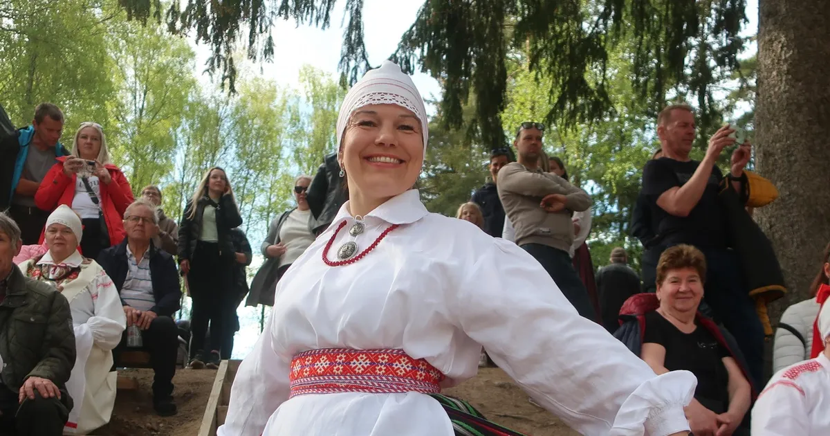 TULE TULEMINE ⟩ Laulu- ja tantsupeo tuli liigub teisipäeval Põlvamaal