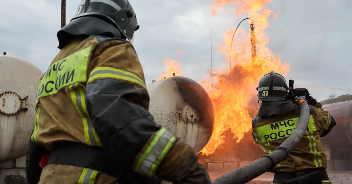 RAINER SAKS ⟩ Venemaal varisevad sillad