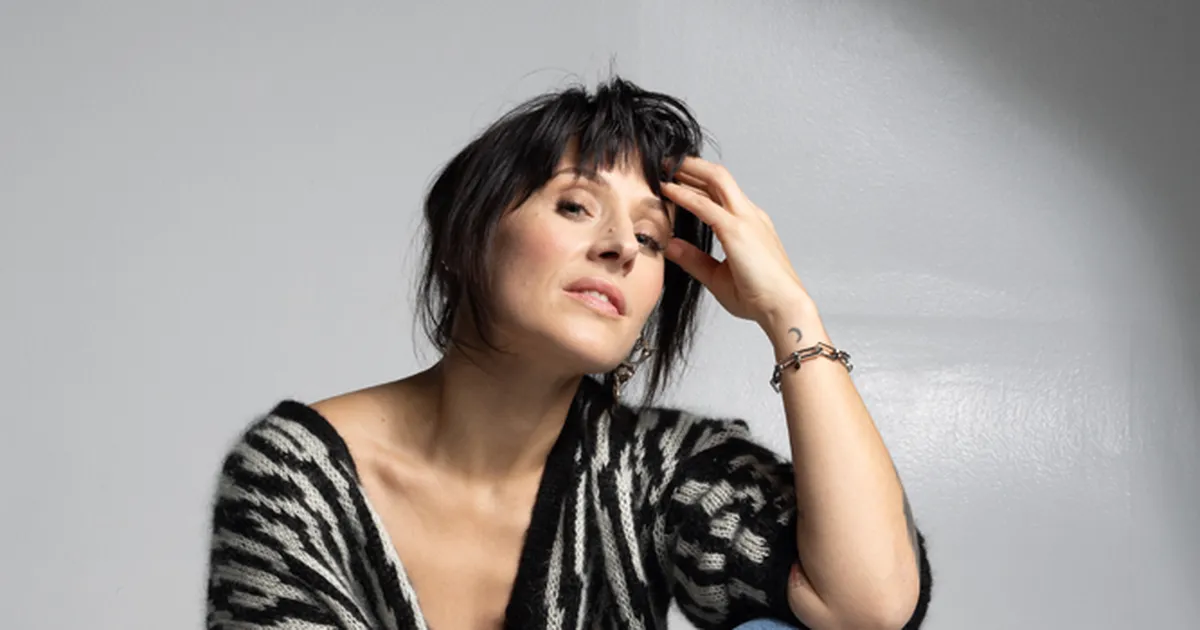 Sandra Sillamaa esitleb avameelset raamatut, mis kutsub julgelt peeglisse vaatama