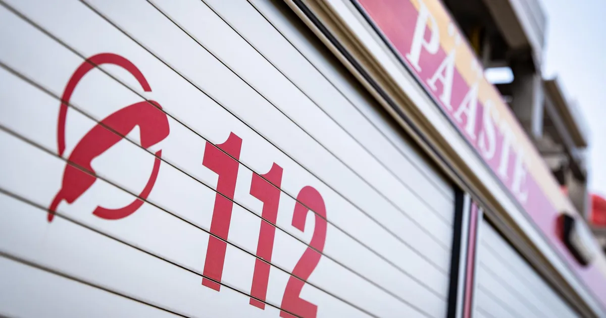 FOTOD JA VIDEO ⟩ Tallinna kesklinnas põleb mahajäetud maja