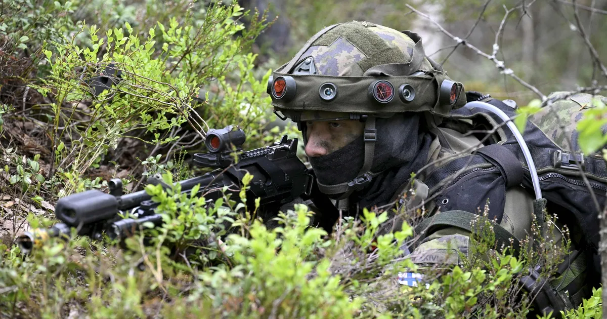 KORRALIK KOGUS ⟩ Soome kasutas õigel ajal võimalust ning soetas suure hulga hävitamisele mõeldud relvi