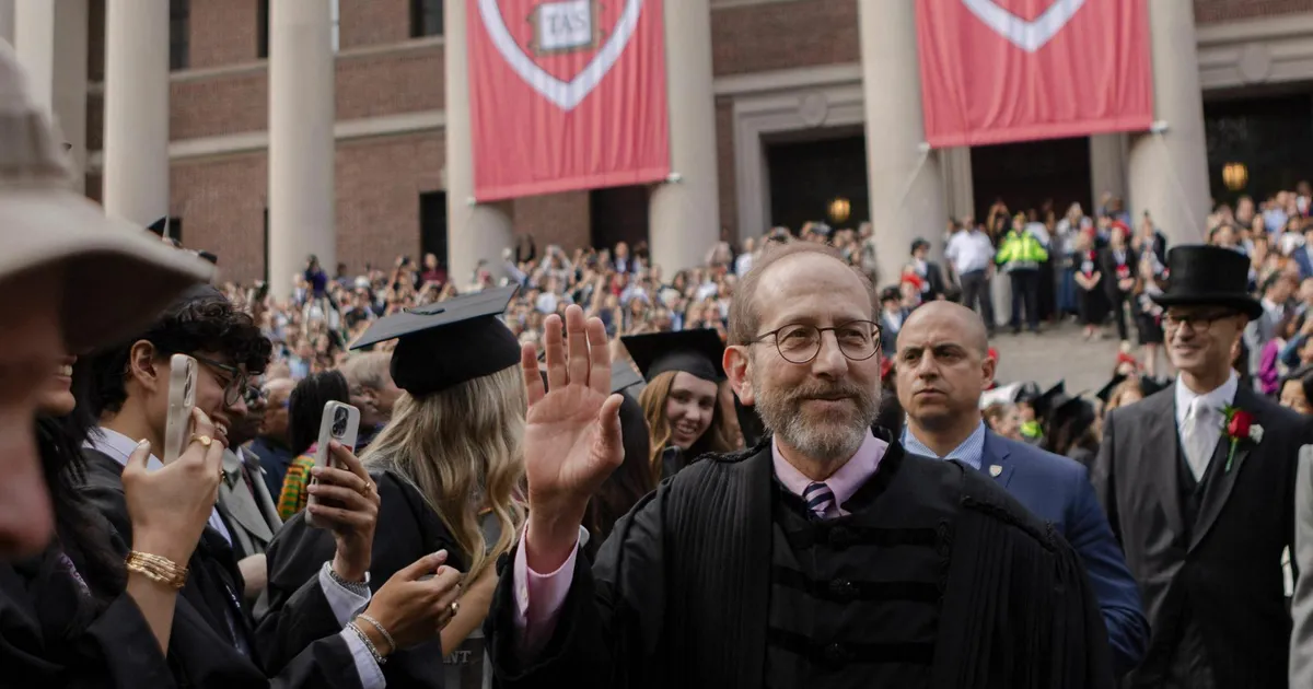 KOHALIK VAADE ⟩ Trump vs. Harvard: ülikoolide taltsutamise lahing