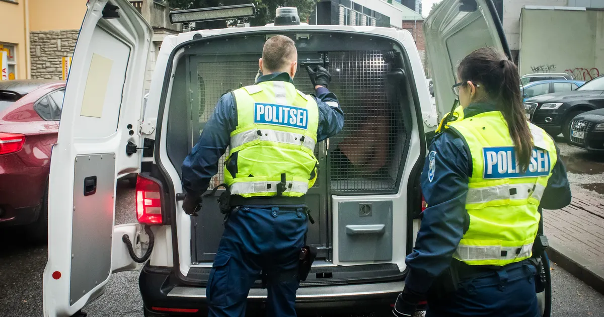 Politsei viis Narva kaupluses märatsenud mehe raviasutusse