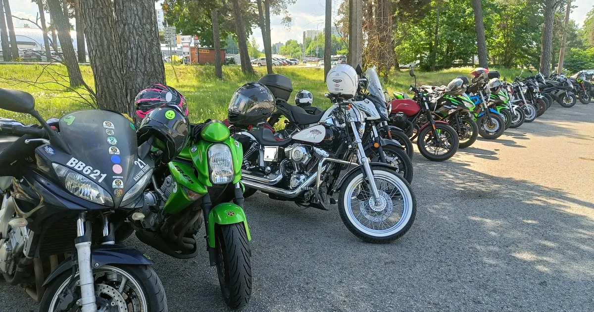 Naismootorratturid korraldavad Tartus turvalisuse ja õige varustuse infopäeva