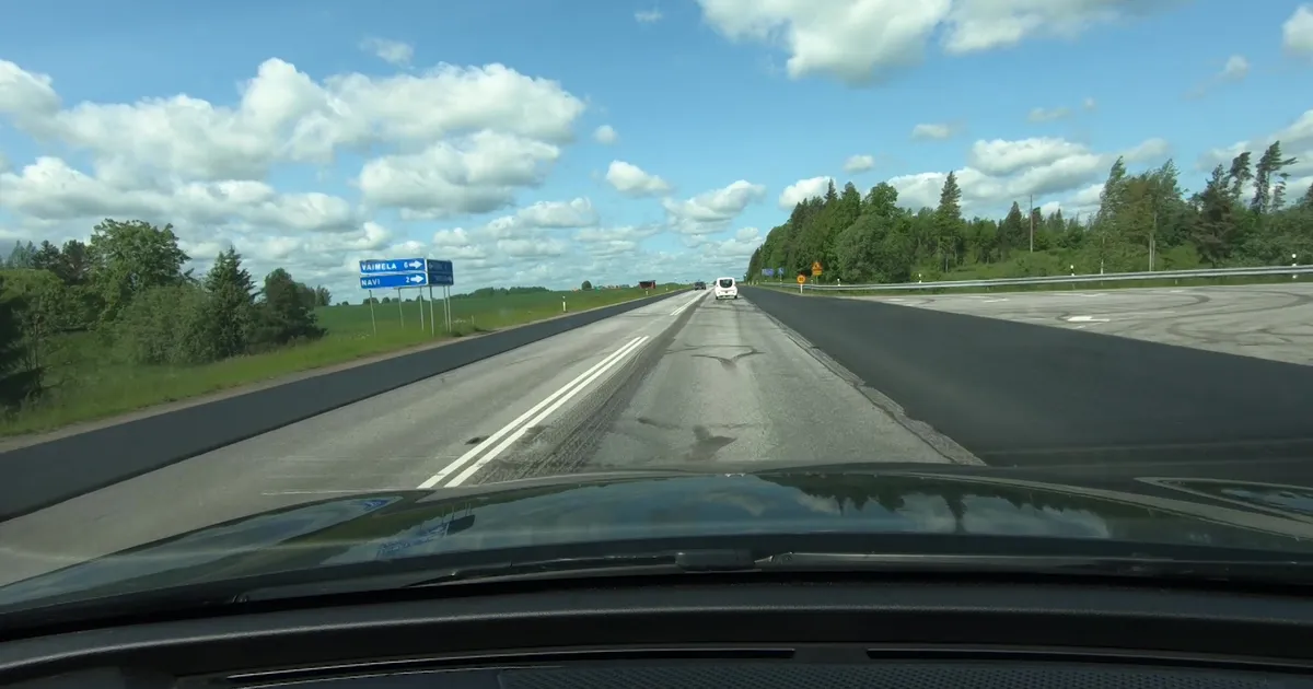 VIDEO ⟩ Remont Võrumaa olulisel ühendusteel võtab ilmet