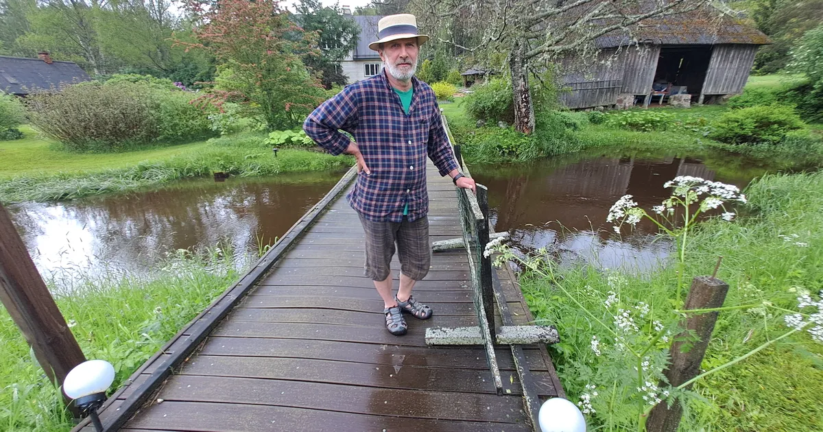 Sillaehitus Piusa jõel avas metsas elavale kunstnikule ootamatu võimaluse