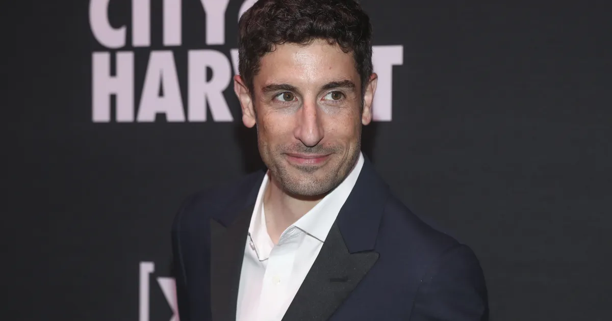 ŠOKEERIV ⟩ «​Kuuma piruka» staar meenutab oma sõltuvuse kõige süngemaid aegu: ma tegin kokaiini prügikastis