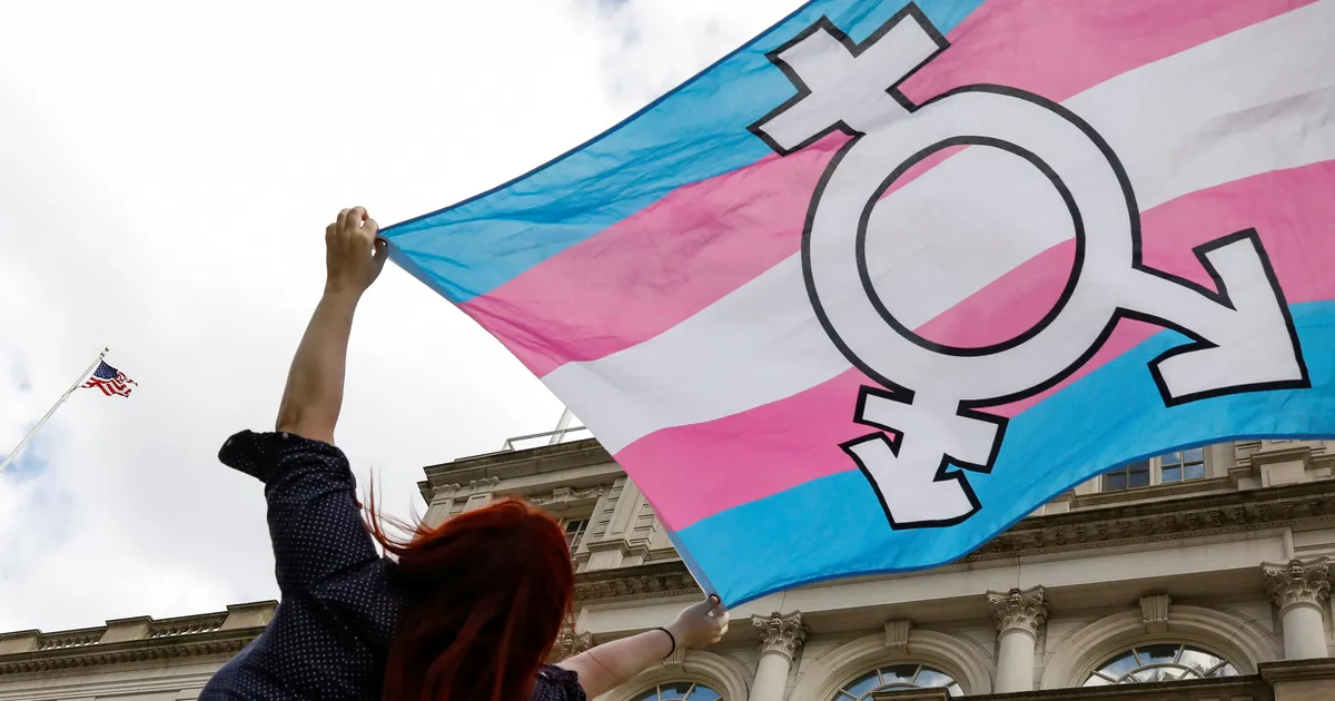 PEETER ESPAK ⟩ Kui keegi näeks, mis toimub tüdrukutega – avaneb üks jälgimaid ideoloogiaprojekte