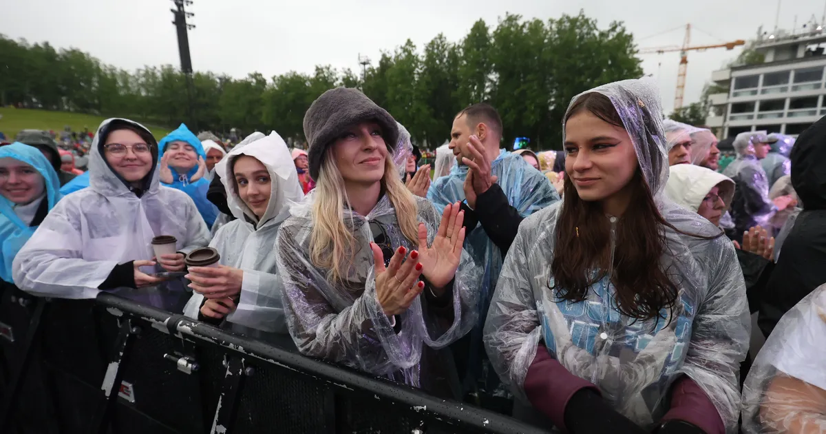 GALERII ⟩ Ilmast ei hoolita! Nii kulgeb Justin Timberlake'i kontsert Lauluväljakul