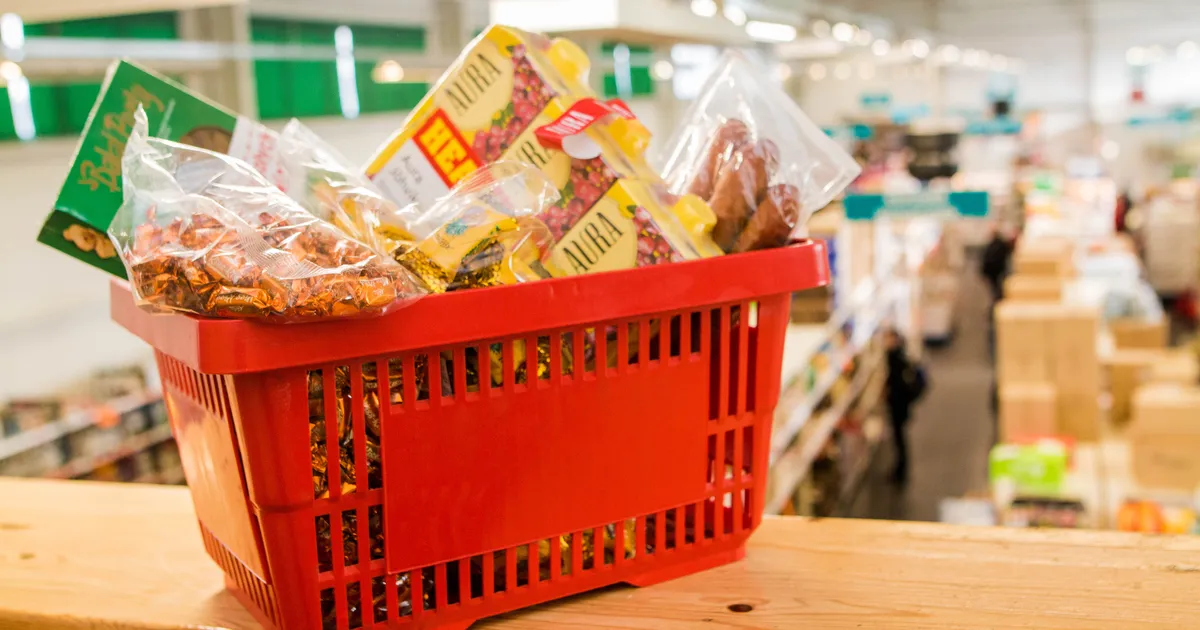 POSTIMEHE OSTUKORV ⟩ Odavaima ja kallima poe vahe on üle 20 euro. Soodsaim kett langetas hindu