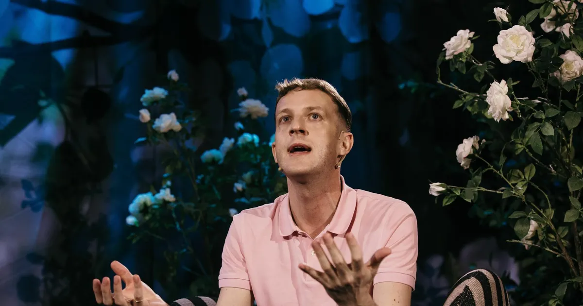 KULTUURIS KUUM ⟩ Prantsuse menukirjanik Édouard Louis: kes teil Balti jaama tualette koristavad, kas õpetajad ja kirjanikud?