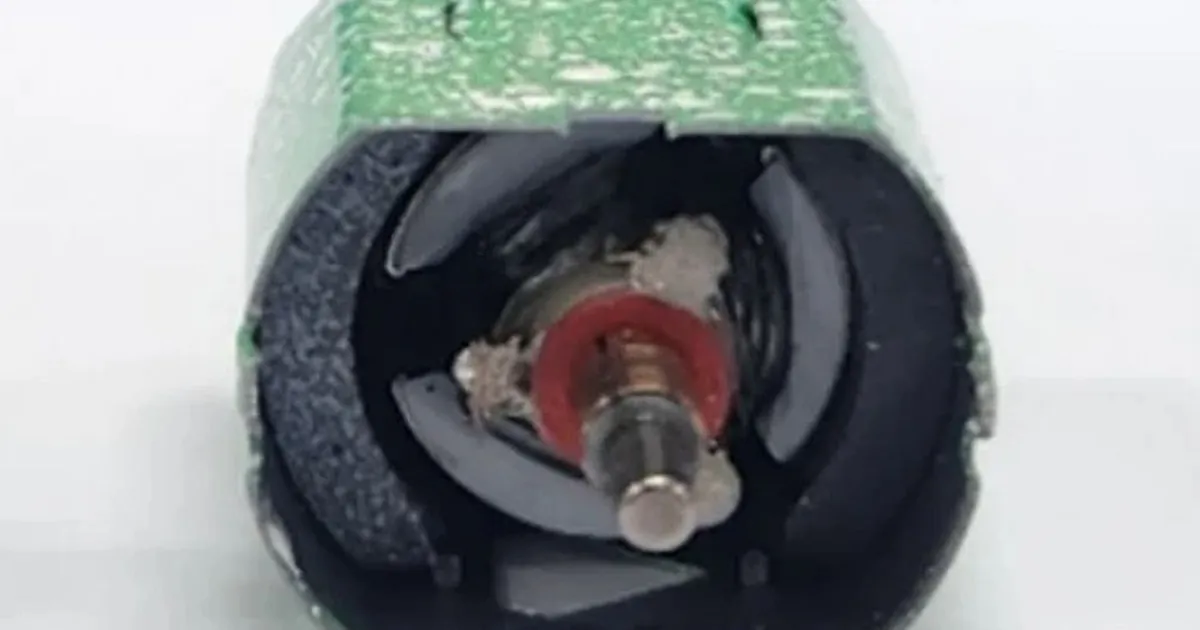 Tehti elektrimootor, mille mähised polegi metallist