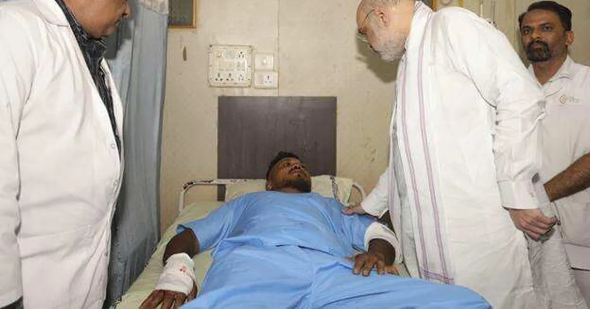 TAHAB AINULT KUULSUST? ⟩ Rahvas spekuleerib, et Air India lennukatastroofi ainuke ellujäänu valetab: ta räägib nii seosetut juttu