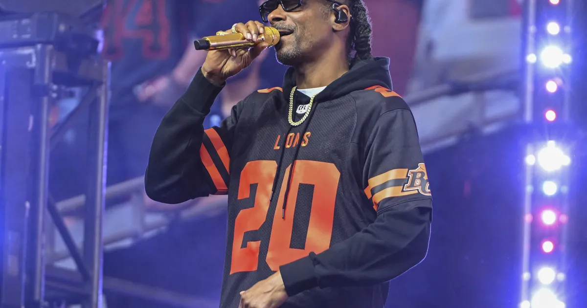 SUUR MAHV KOPSU ⟩ Snoop Dogg tähistas abikaasaga 28. pulma-aastapäeva ja postitas sotsiaalmeediasse ühise pildi