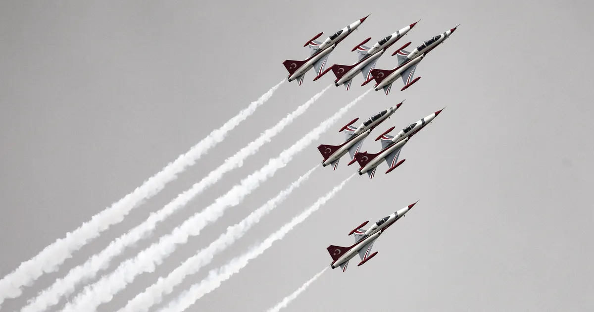 Türgi hävitajad annavad võidupühal Pärnu lahe kohal etenduse