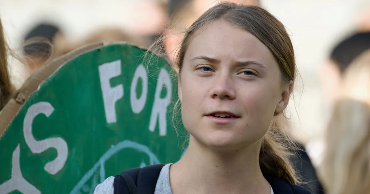 ÖÖ JA PÄEV ⟩ Greta Thunbergi õde šokeerib silmatorkava välimusega