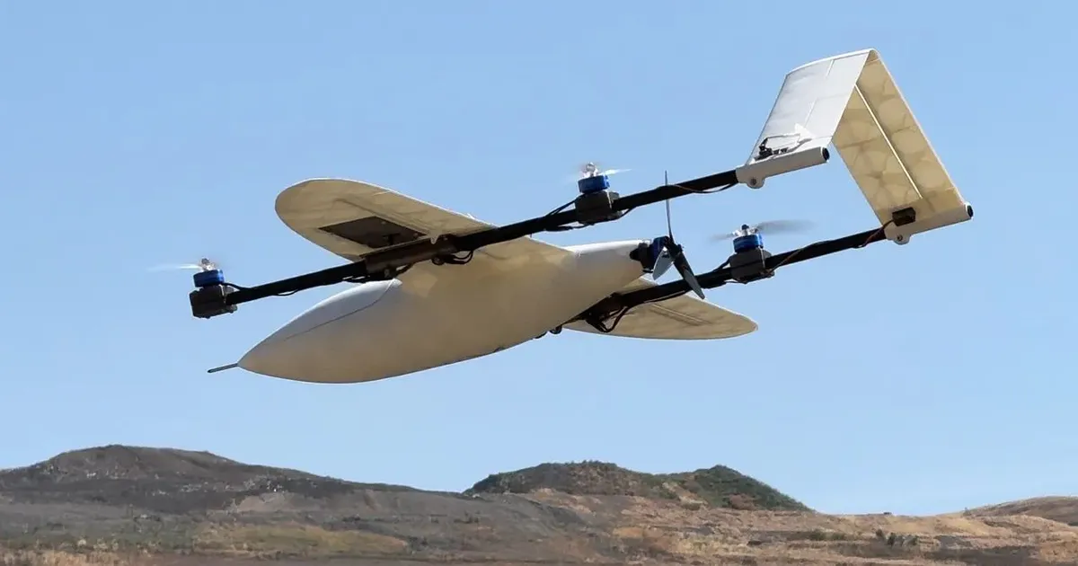 VIDEO ⟩ Tee ise vinge droon, mis lendab 200 kilomeetri kaugusele