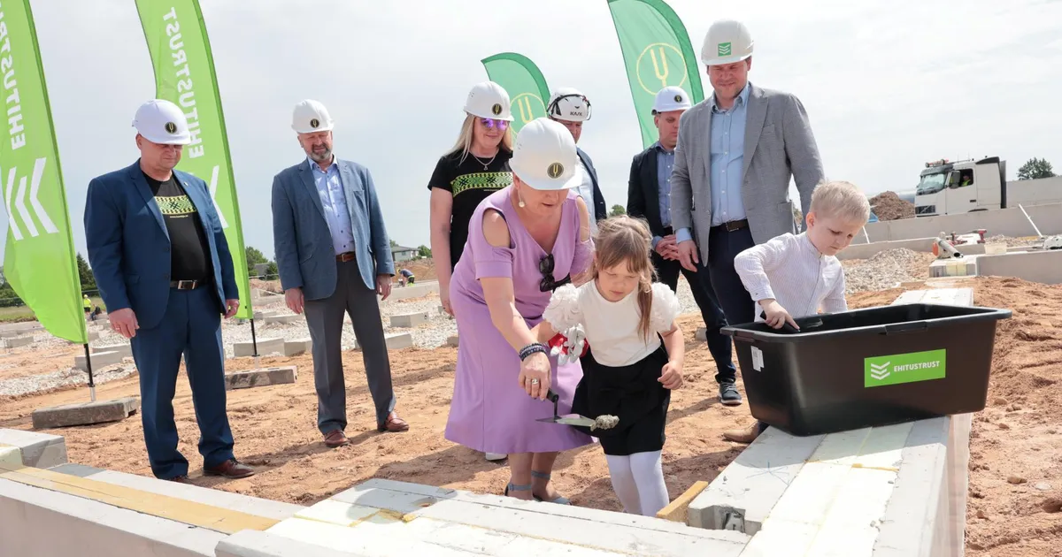 GALERII ⟩ Kambja valla kauaoodatud lasteaed sai nurgakivi