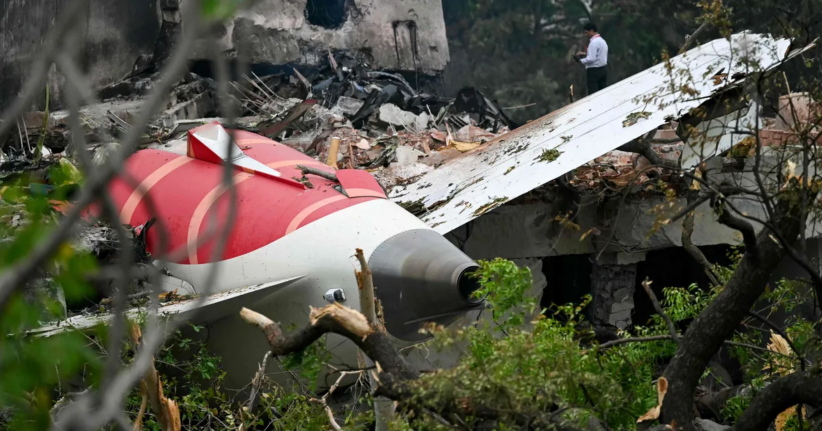 VIDEOD ⟩ India õnnetuslennuki pilooti peetakse postuumselt kangelaseks