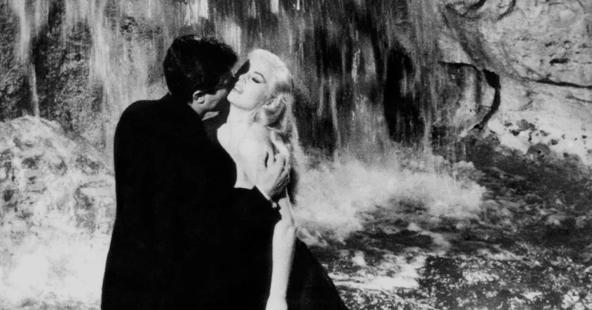 MAGUS ELU? ⟩ Vastabiellunutele läks Rooma Trevi purskkaevus kuulsa filmistseeni jäljendamine maksma 450 eurot