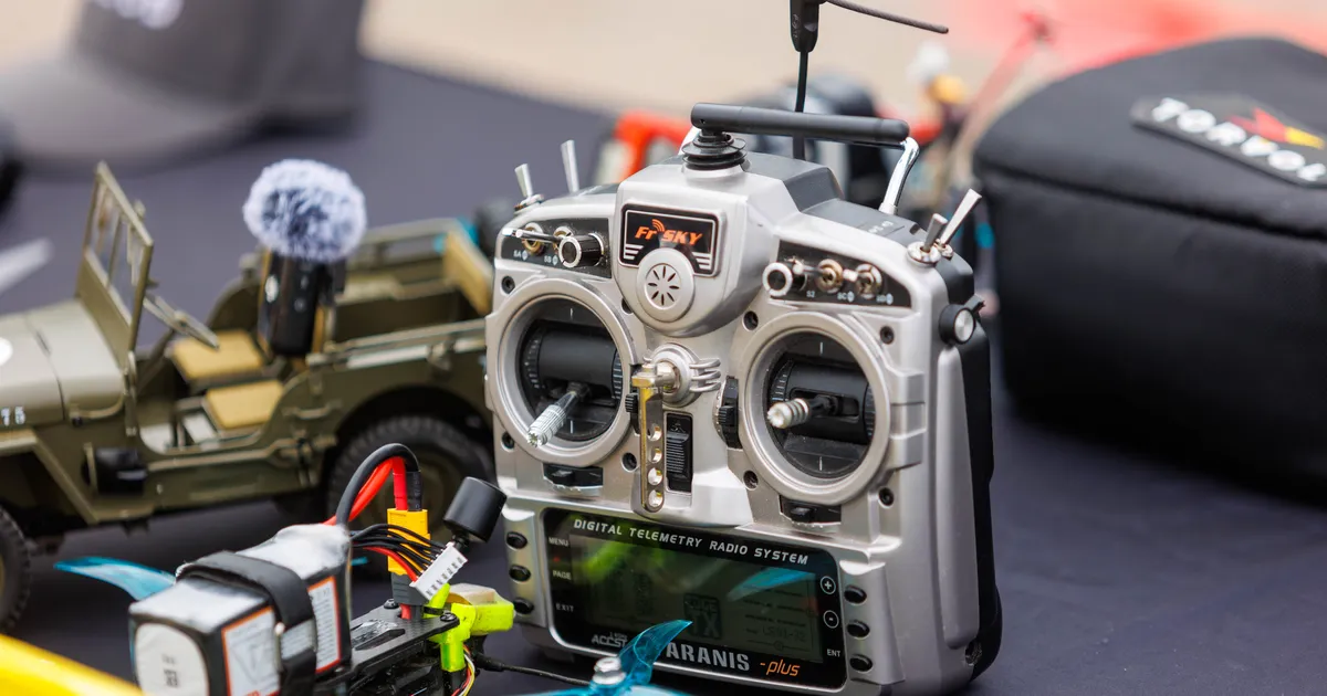 Venemaa viib drooniõppe põhikoolidesse, milline on Eesti plaan?