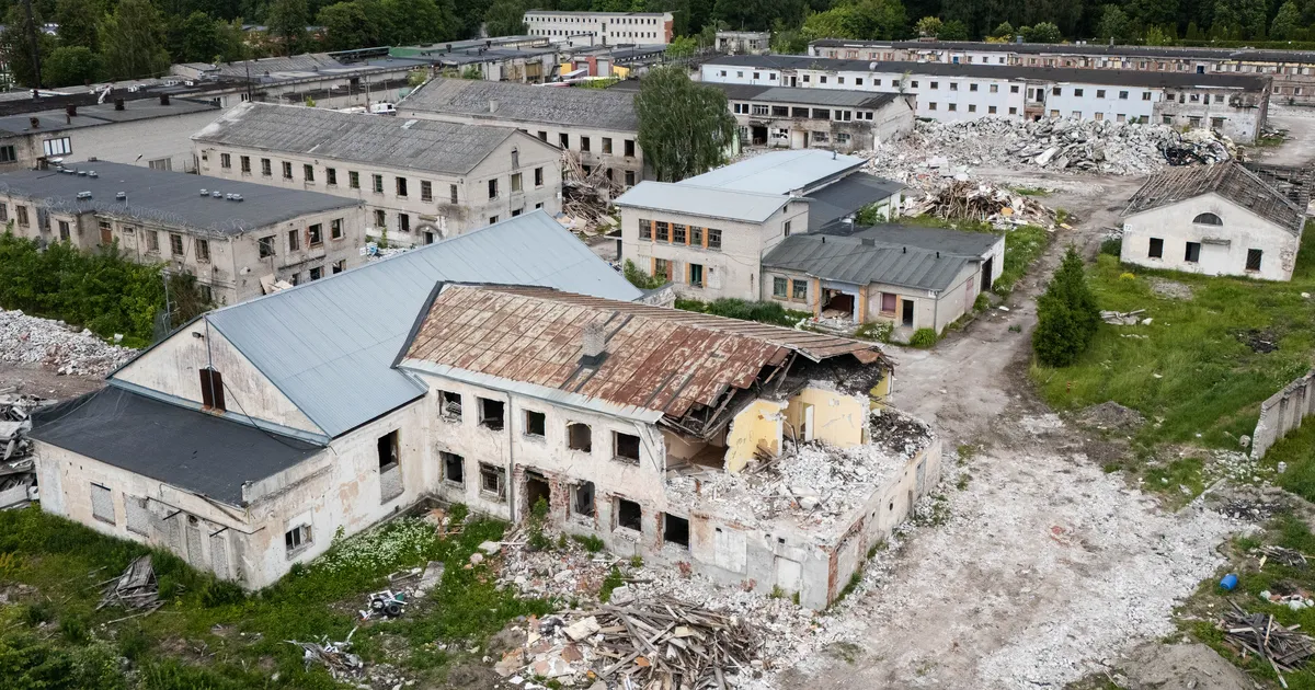 FOTOD ⟩ Endise Tallinna vangla territooriumil jätkuvad lammutustööd