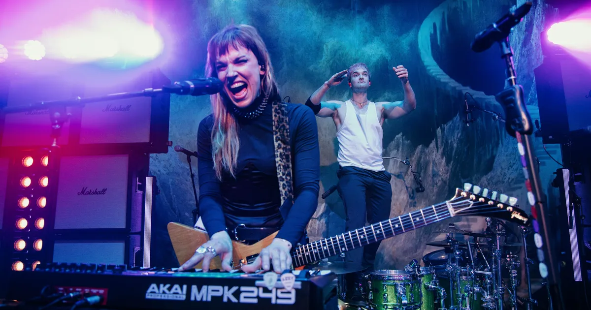 GALERII ⟩ Rokikahurid ansamblist Halestorm andsid Tallinna kontserdil tuld