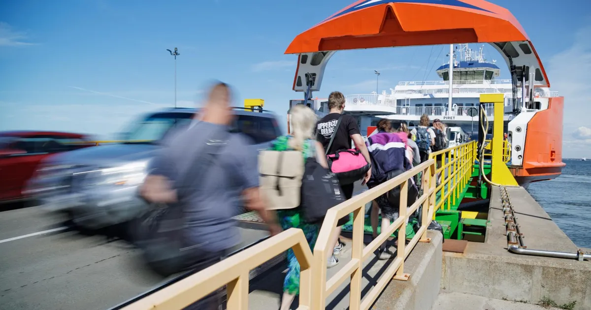 Jaanideks saartele pääsemine tõotab taas ummikusse joosta