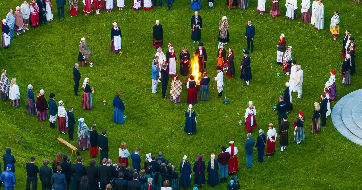 ANDRES KRAAS ⟩ ISEOMA: iseendaga ja ilma laulupeota